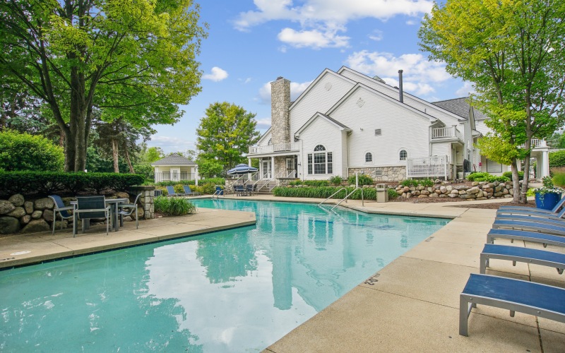 pool with ample seating 